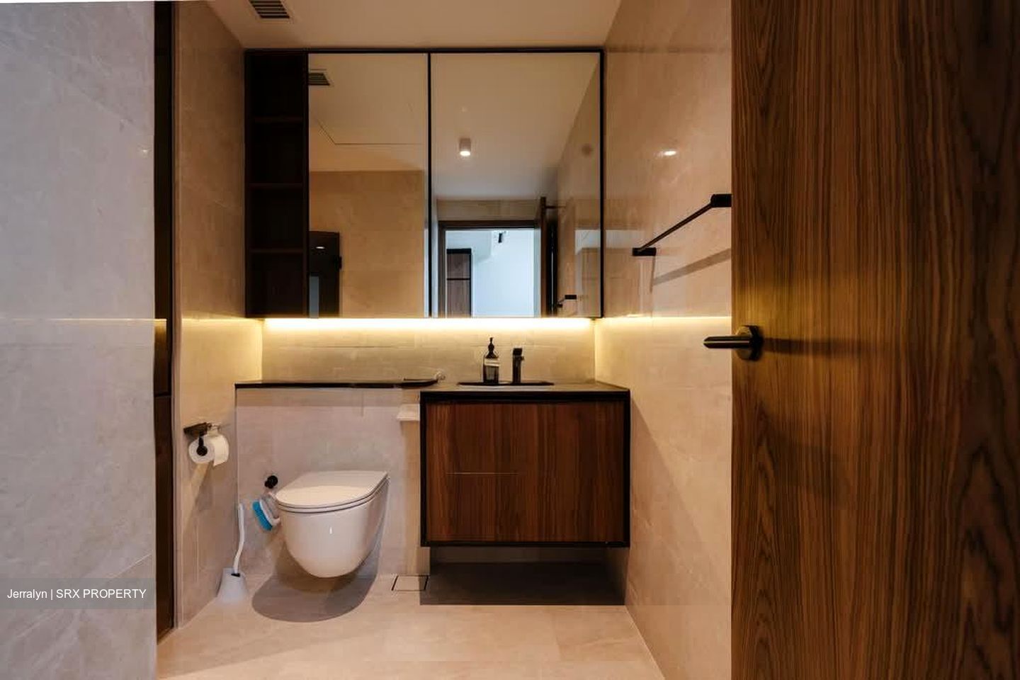 Coastline Residences (D15), Apartment #559203401
